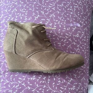 Women's Beige Wedge Ankle Boots